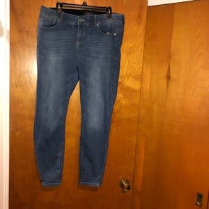 Torrid bombshell skinny jeans size 20